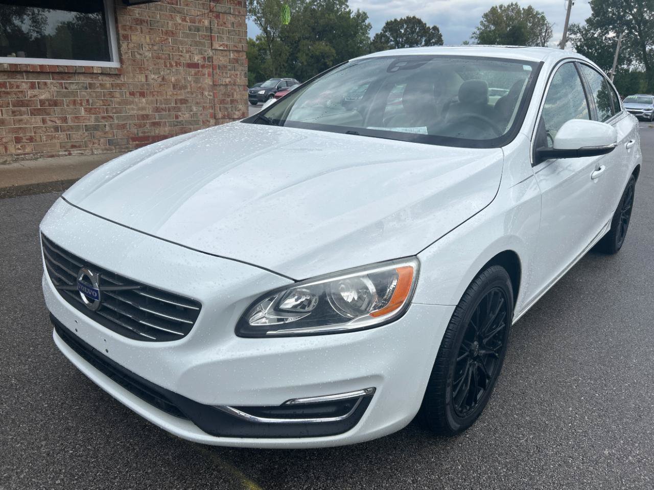 Used 2016 Volvo S60 T5 Premier w/ Convenience Package FWD image 1