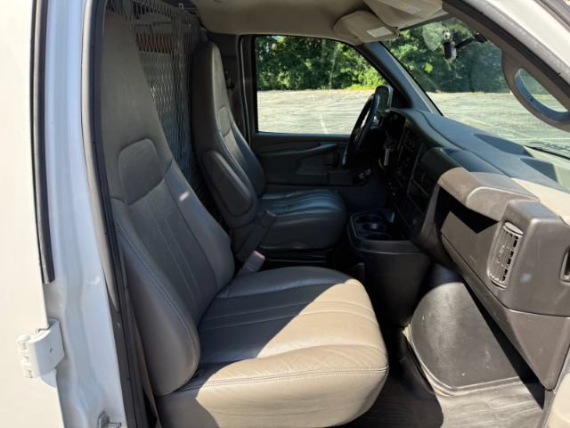 Used 2013 GMC Savana 3500 RWD image 20