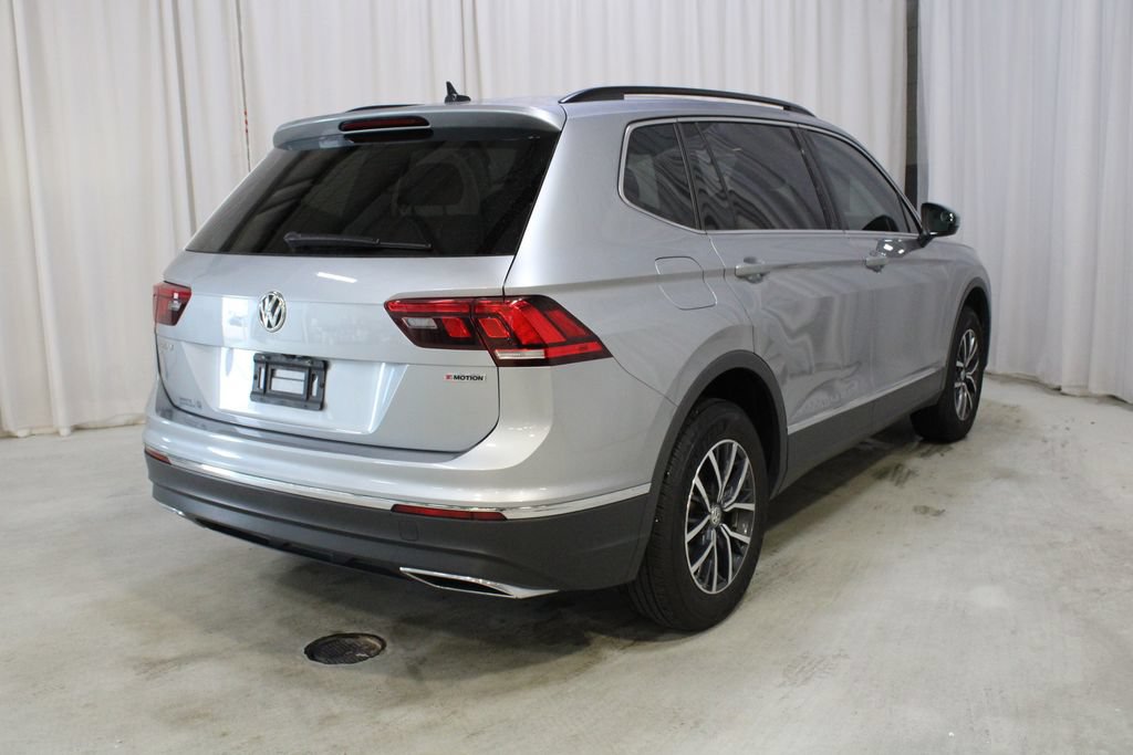 Used 2020 Volkswagen Tiguan SE AWD/4WD image 25