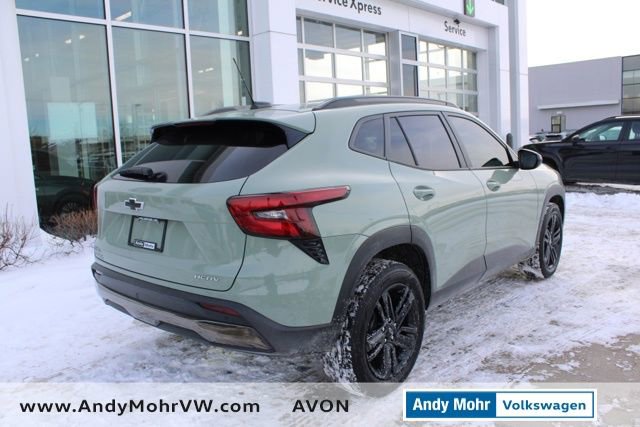 Used 2025 Chevrolet Trax ACTIV w/ Sunroof Package image 6