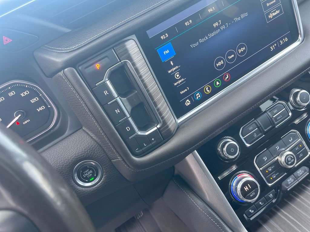 Used 2021 GMC Yukon XL Denali w/ Denali Premium Package image 26