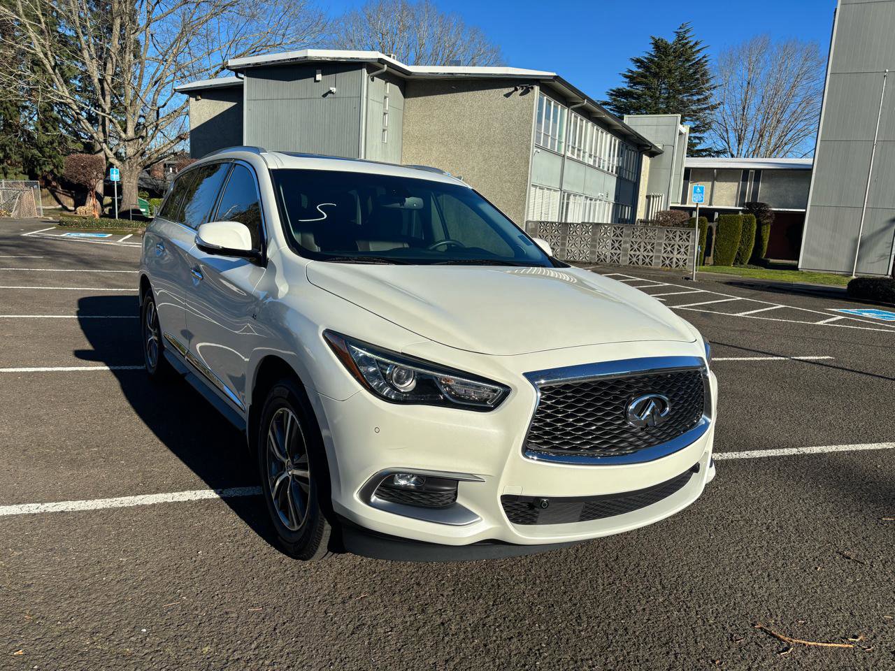 Used 2016 INFINITI QX60 Luxe w/ Premium Plus Package AWD/4WD image 27