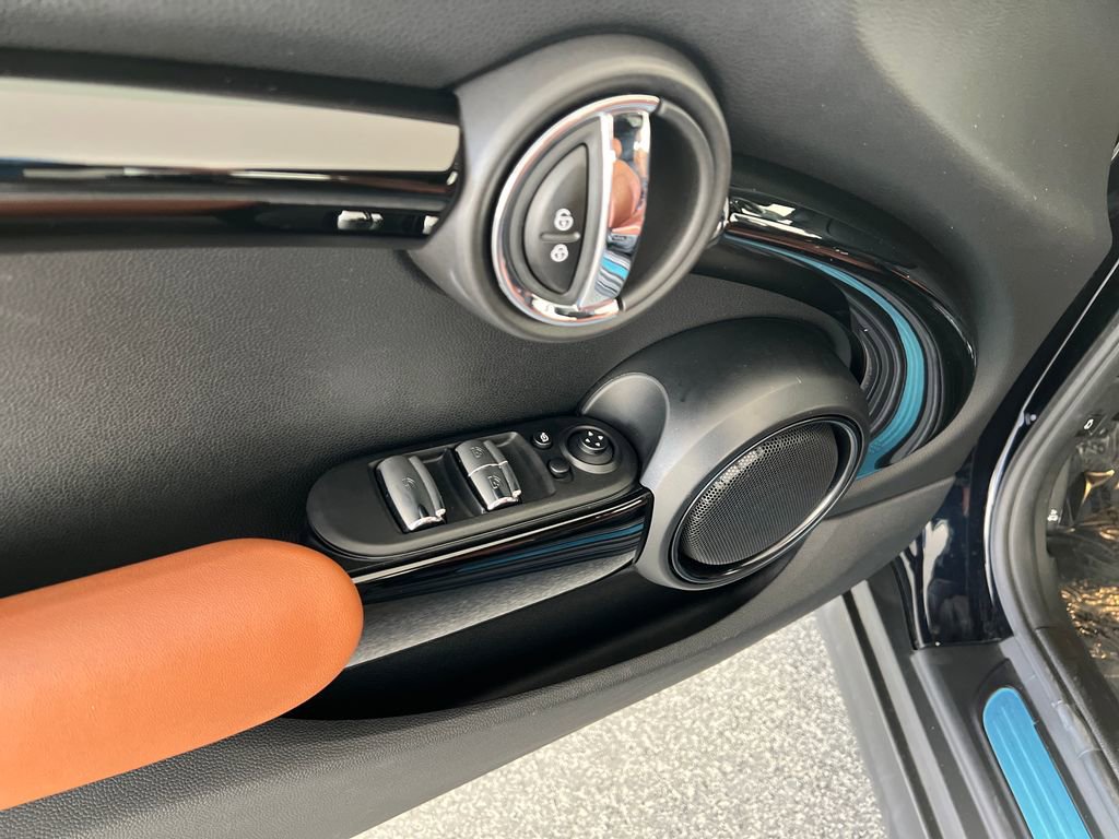 Used 2020 MINI Cooper S image 13