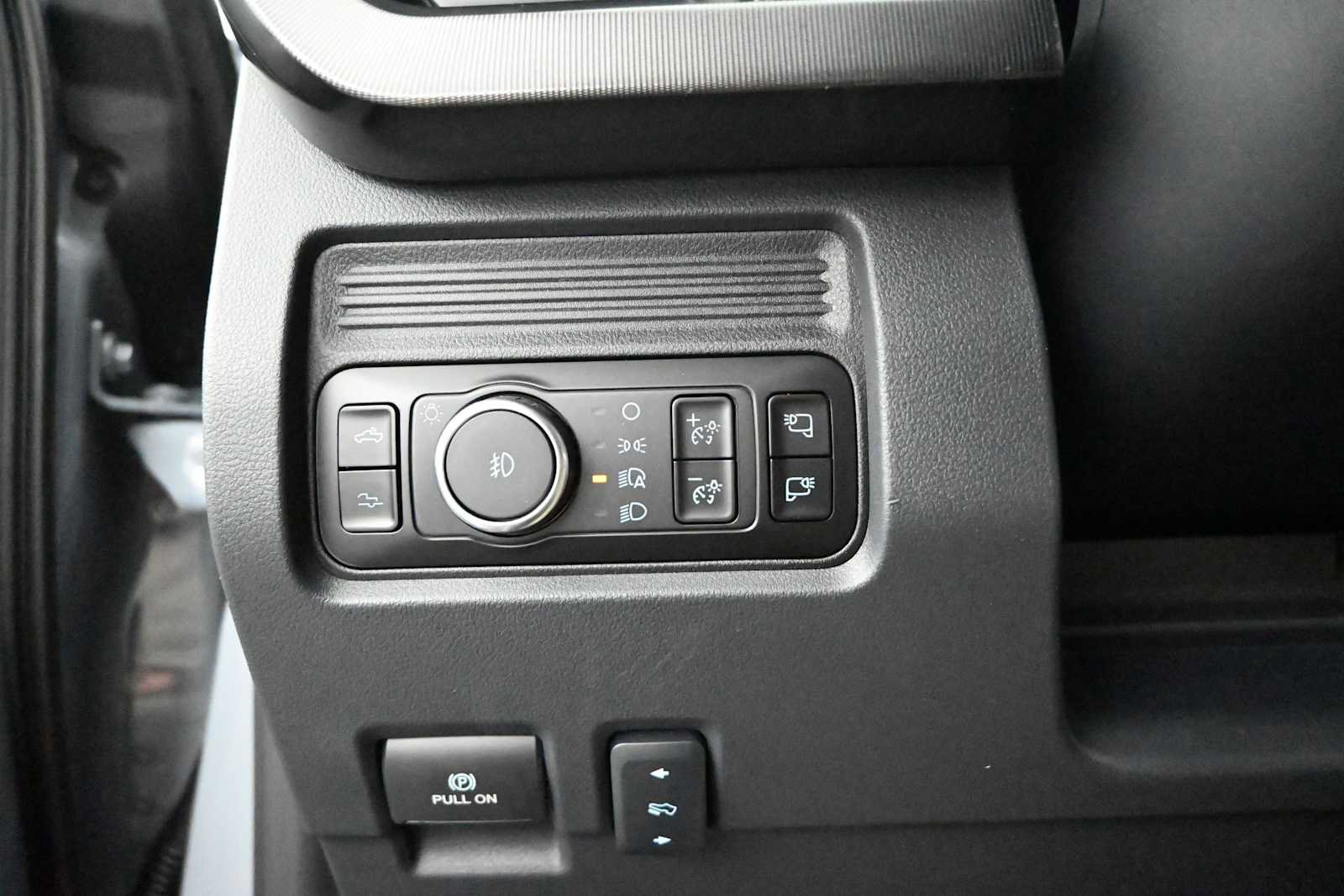 New 2026 Ford F350 Platinum AWD/4WD image 34