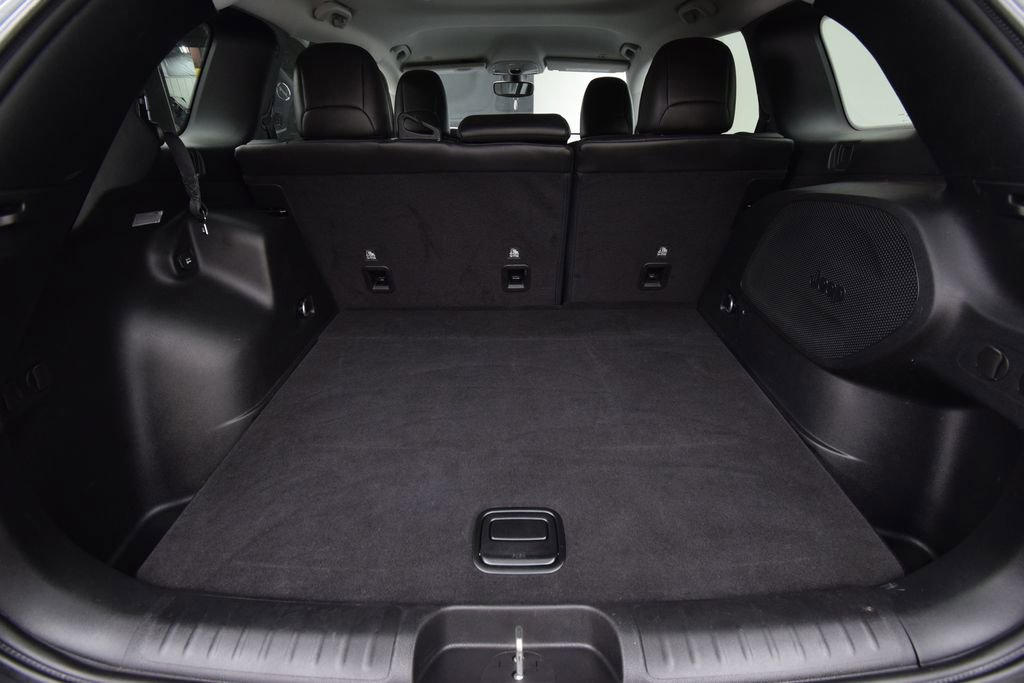 Used 2019 Jeep Cherokee Limited image 30