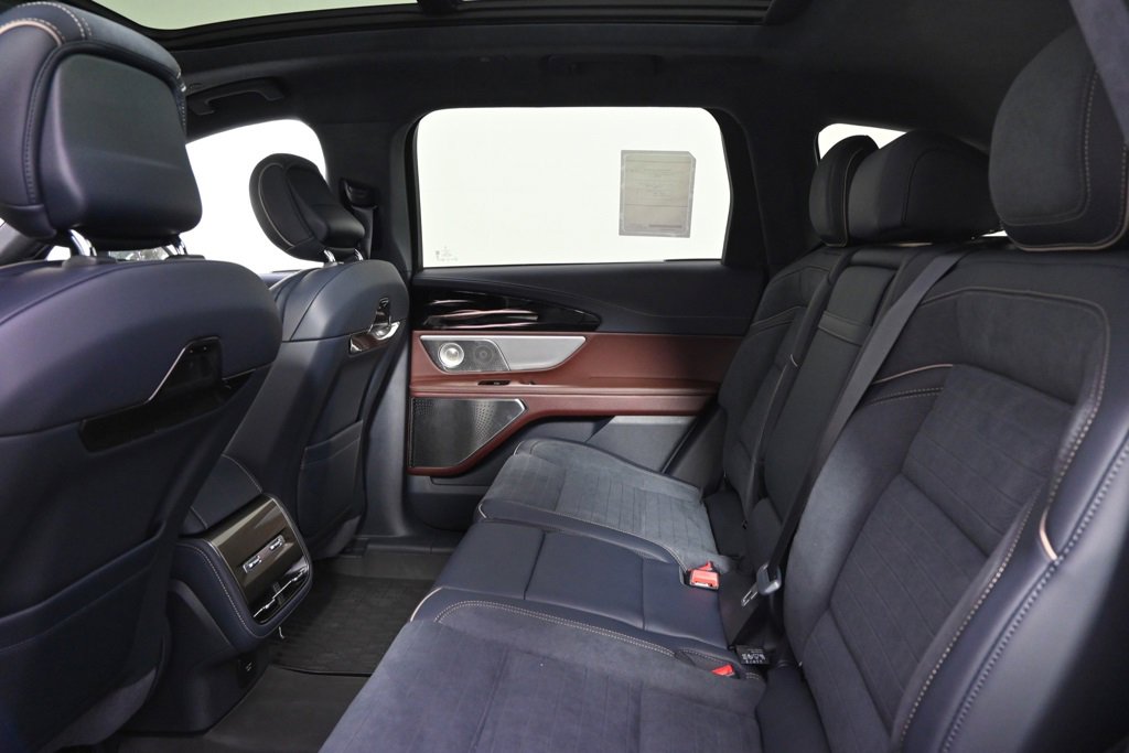 New 2026 Lincoln Nautilus Black Label image 21