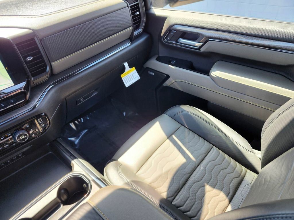 Used 2025 Chevrolet Silverado 2500 ZR2 w/ ZR2 Bison Edition AWD/4WD image 13