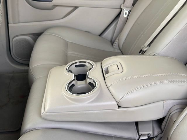 Used 2016 Cadillac SRX Luxury w/ Driver Assist Package FWD image 44