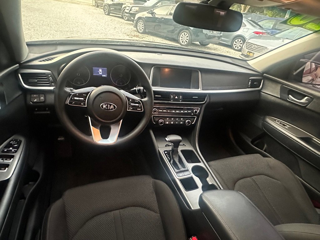 Used 2020 Kia Optima LX image 16