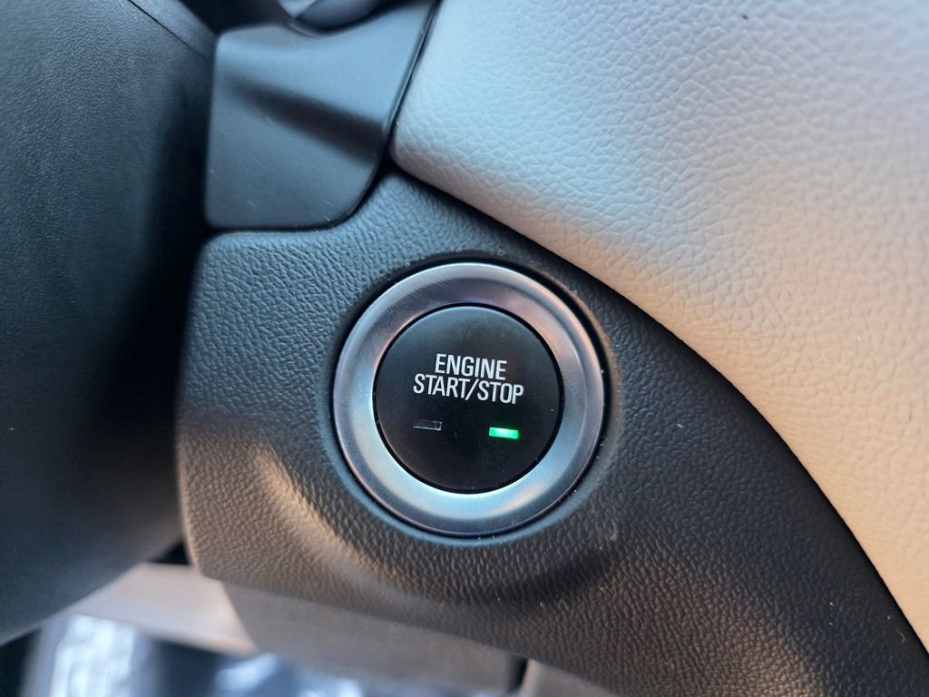 Used 2022 Chevrolet Equinox LS w/ LS Convenience Package image 19