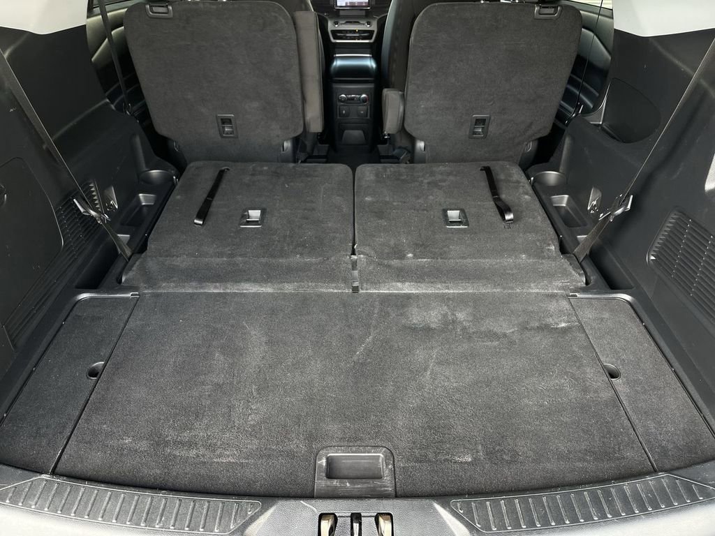 Used 2022 Ford Explorer XLT image 24