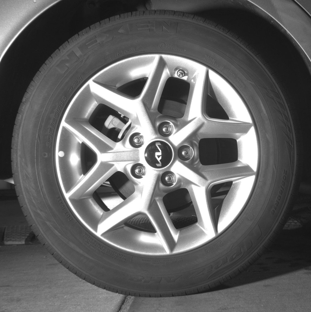 Used 2025 Kia Soul FWD image 15