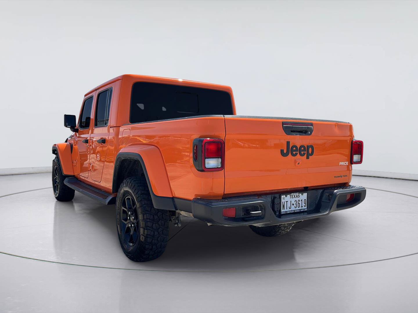Used 2025 Jeep Gladiator Sport AWD/4WD image 5