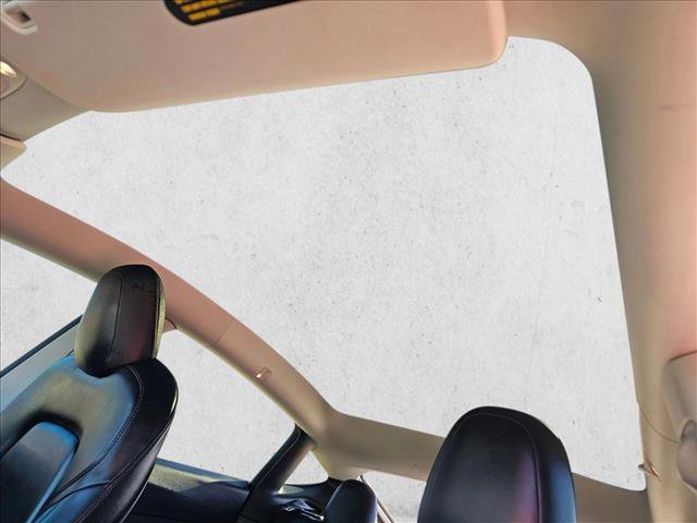 Used 2022 Tesla Model Y Performance image 17