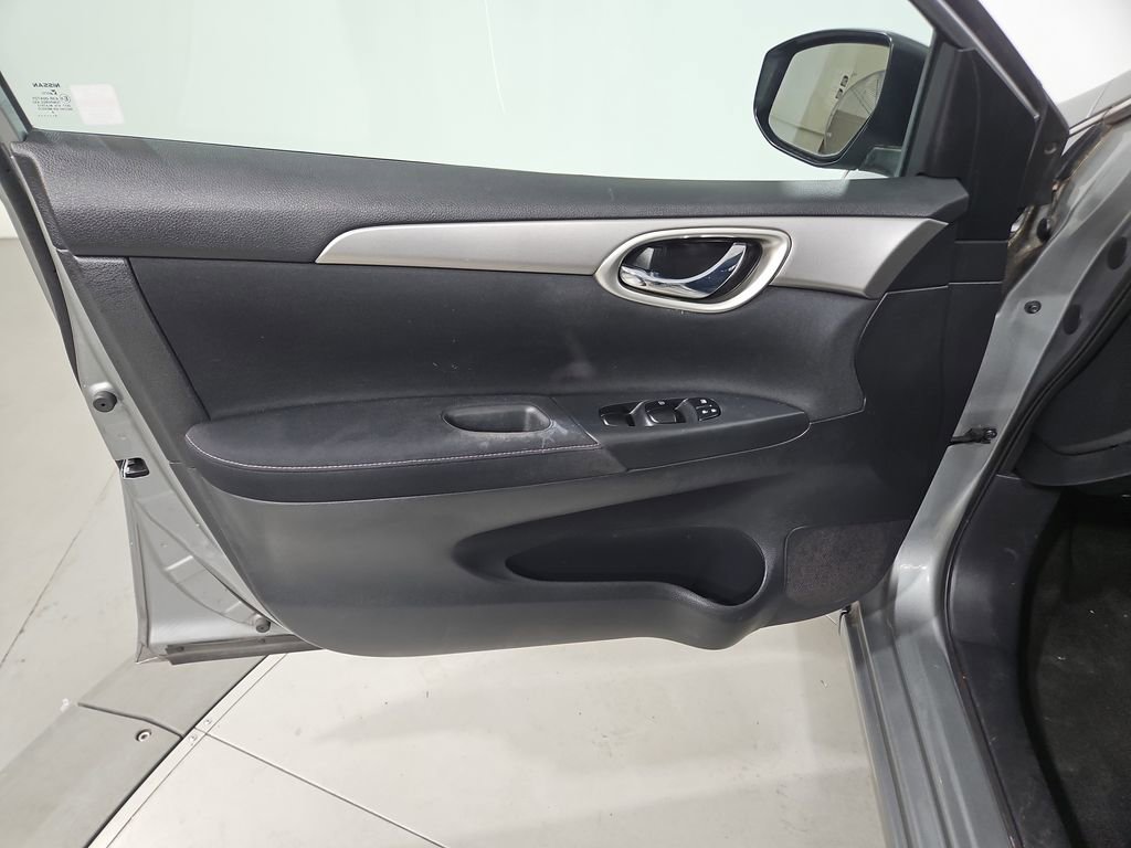 Used 2014 Nissan Sentra SV w/ SV Driver Package image 11