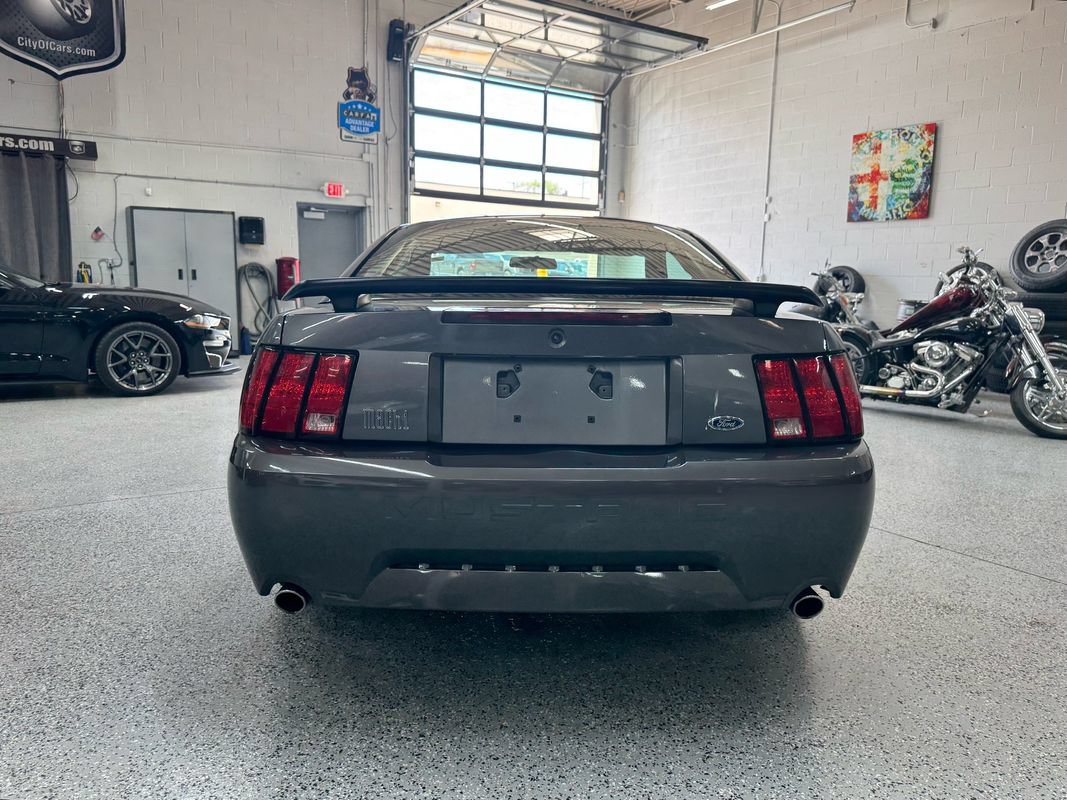 Used 2003 Ford Mustang Mach 1 RWD image 4
