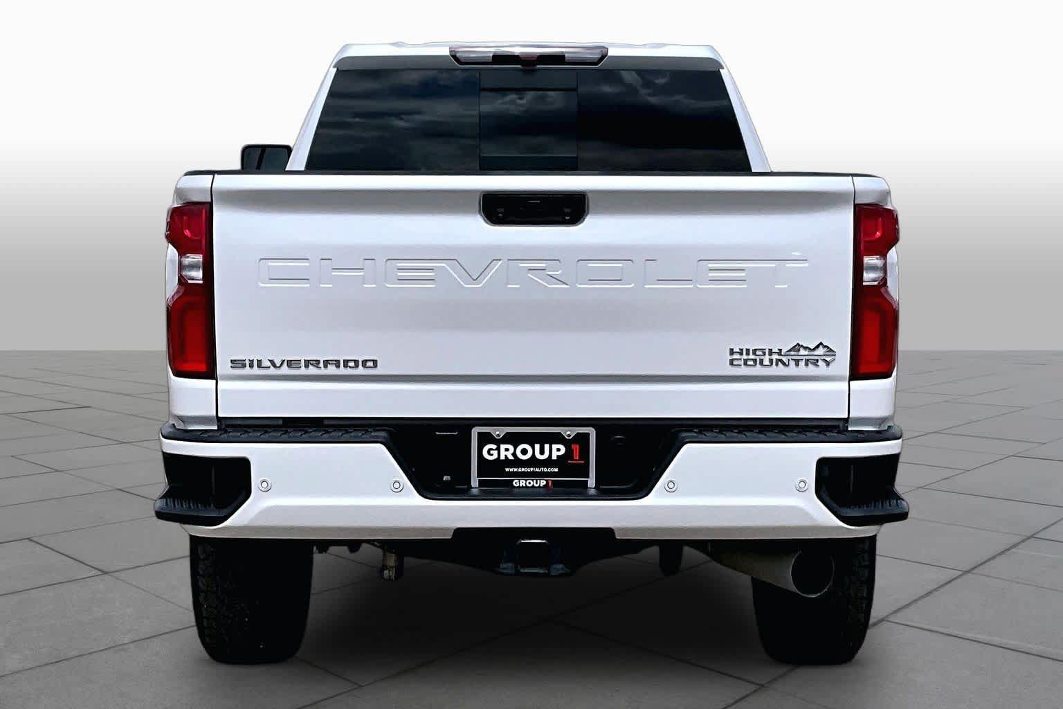 Used 2023 Chevrolet Silverado 2500 High Country w/ Z71 Off-Road Package AWD/4WD image 5
