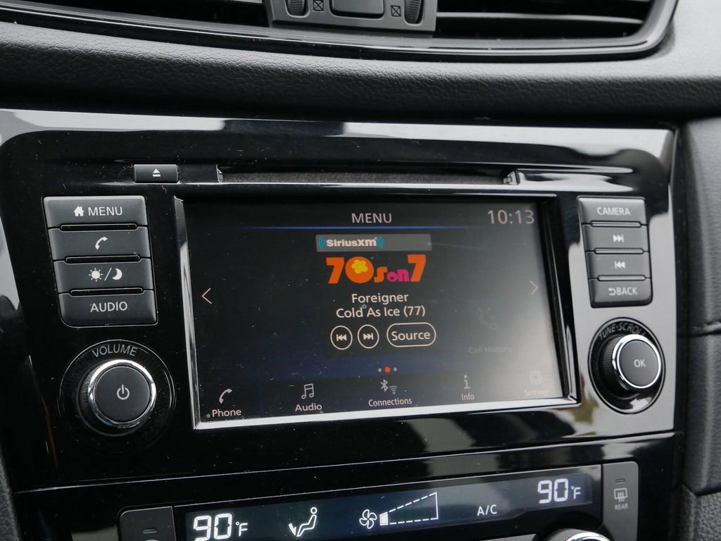 Used 2020 Nissan Rogue SV image 26