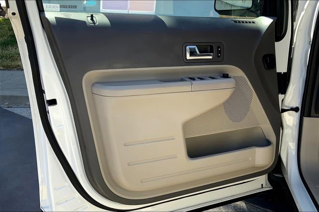 Used 2010 Ford Edge SEL image 22