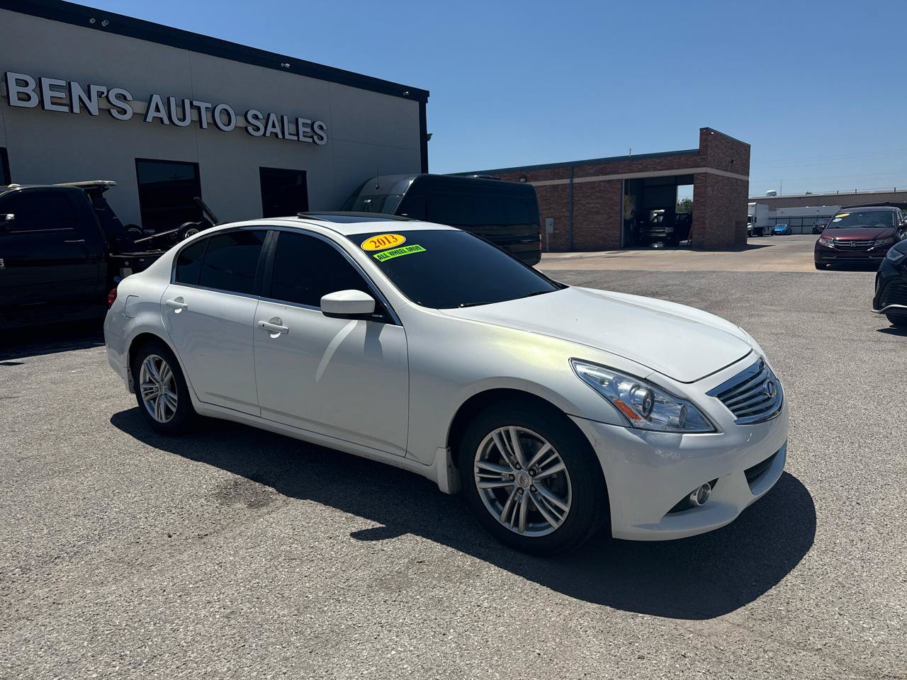 Used 2013 INFINITI G37 x Sedan w/ Premium Pkg AWD/4WD image 4