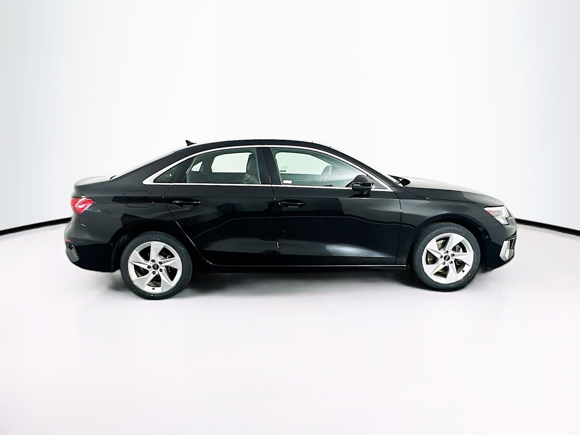 Used 2024 Audi A3 2.0T Premium FWD image 10