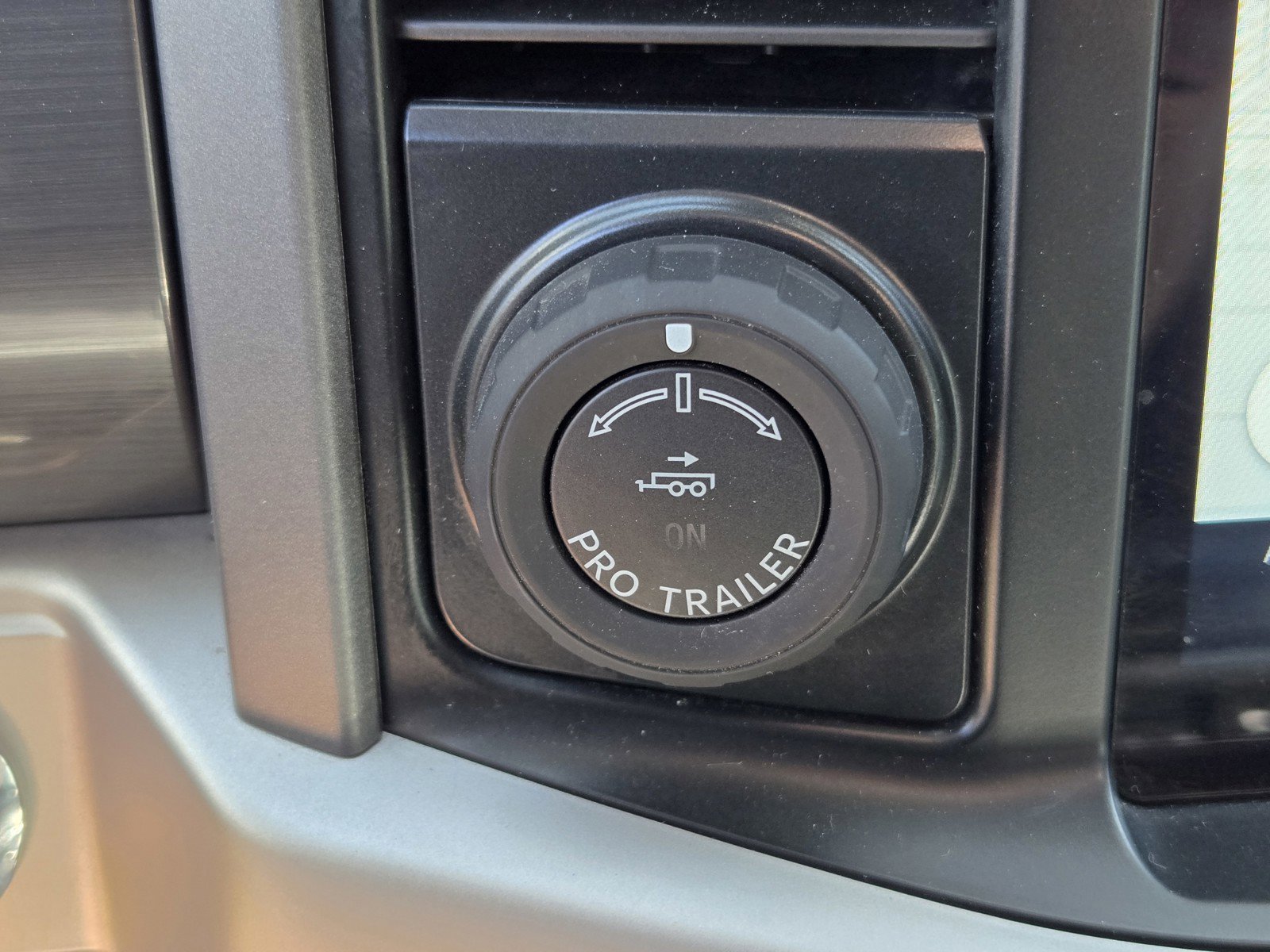 Used 2022 Ford F150 Lightning Pro w/ Tow Technology Package image 18