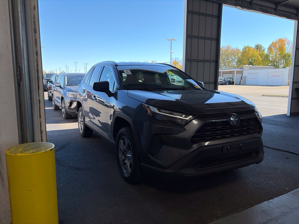 Used 2023 Toyota RAV4 LE AWD/4WD image 1
