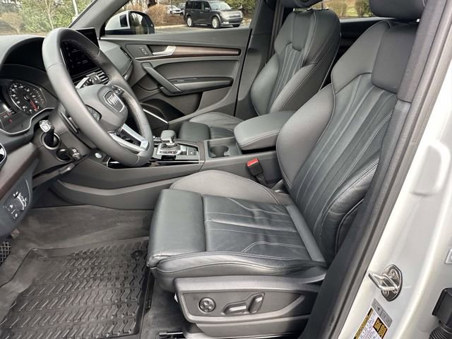 Used 2023 Audi Q5 2.0T Premium w/ Convenience Package image 22