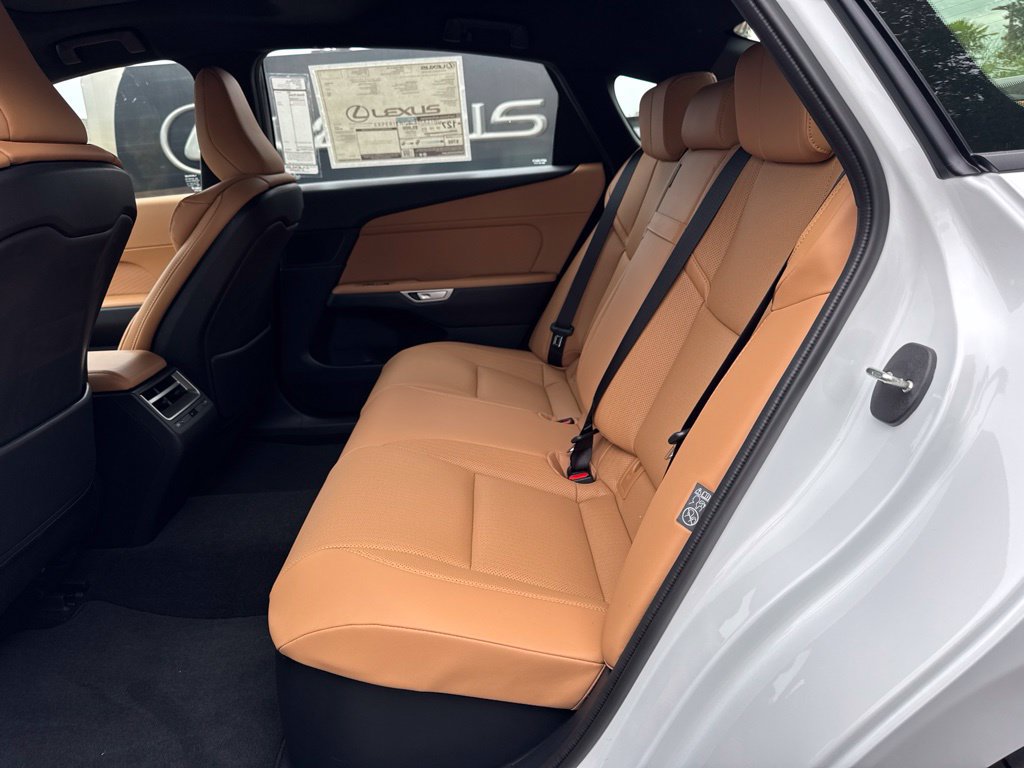 New 2026 Lexus ES 350e w/ Convenience Package FWD image 5