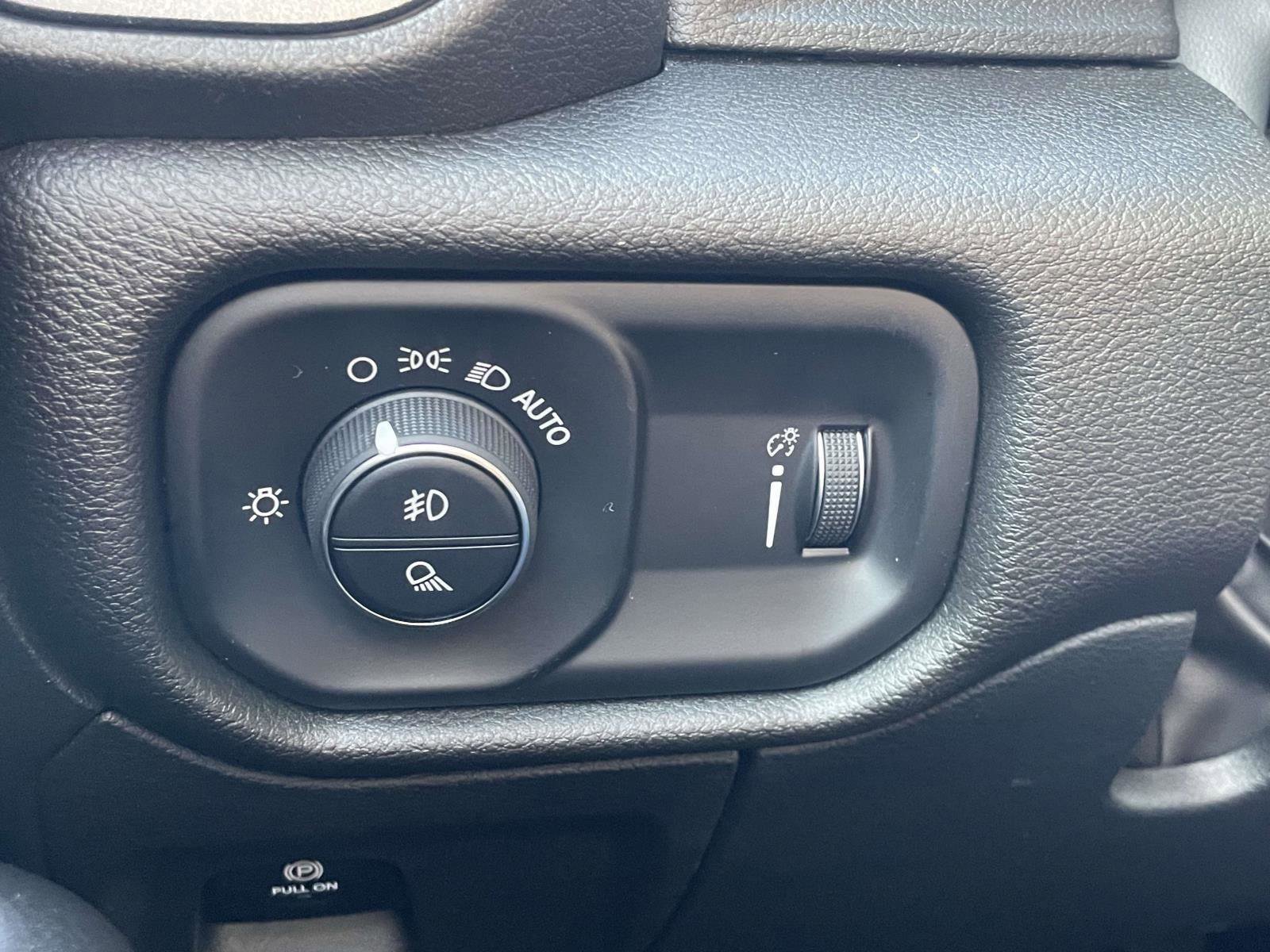 Used 2025 RAM 1500 Tradesman image 12