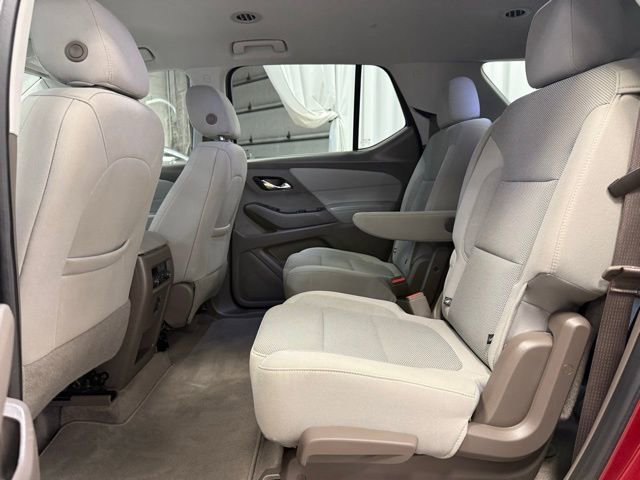 Used 2020 Chevrolet Traverse LT image 21