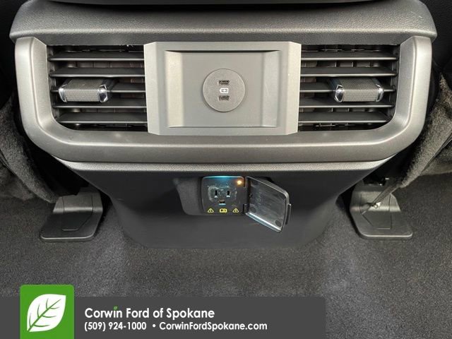Certified 2025 Ford F150 Lariat image 31