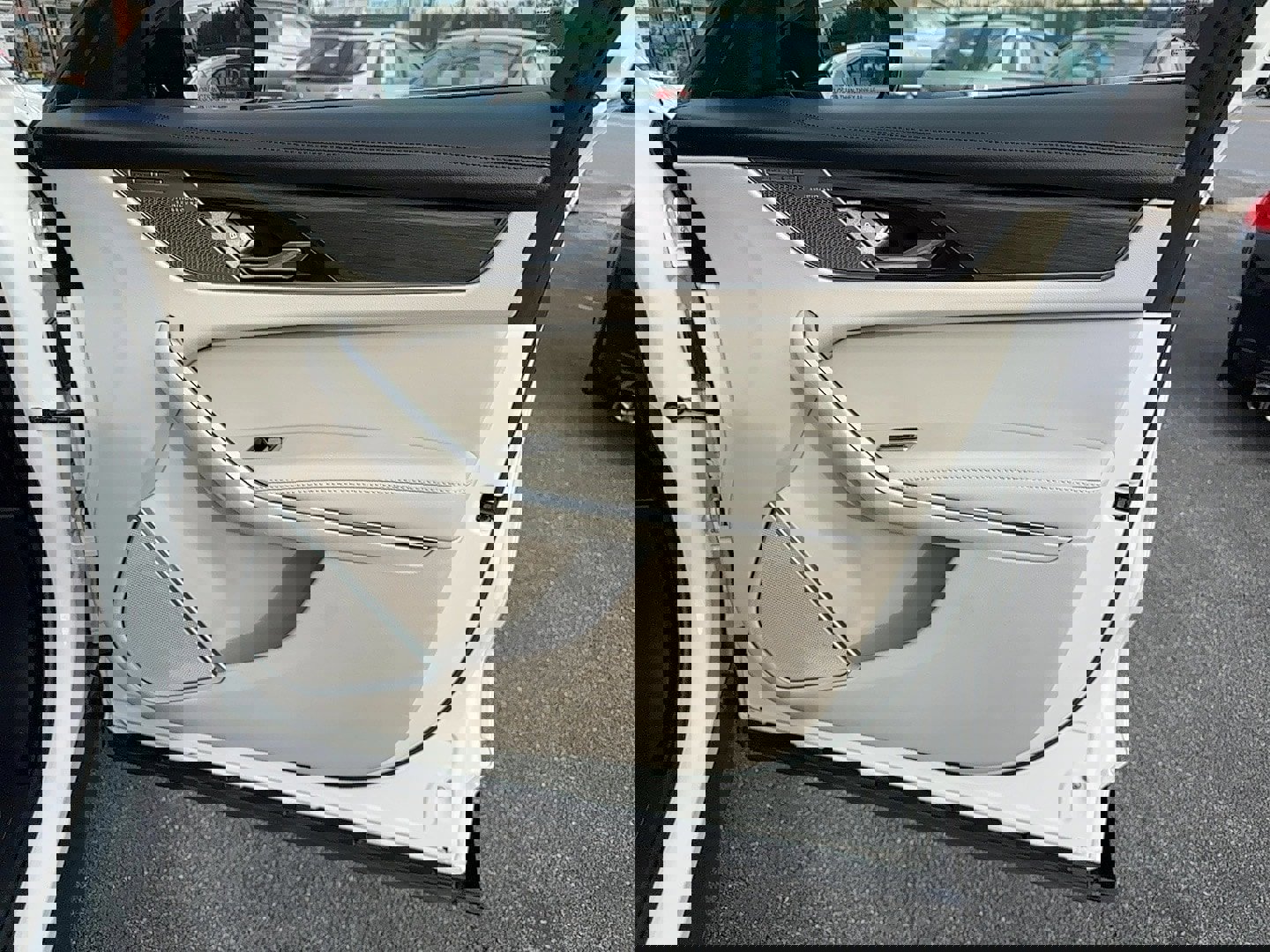 Used 2022 Jaguar F-PACE S image 30