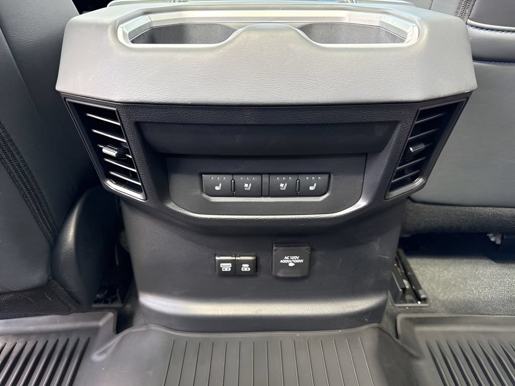 Used 2025 Toyota Tundra Platinum AWD/4WD image 14