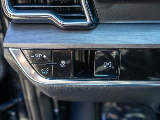 Certified 2024 Kia Sportage X-Line w/ X-Line Premium Package image 18