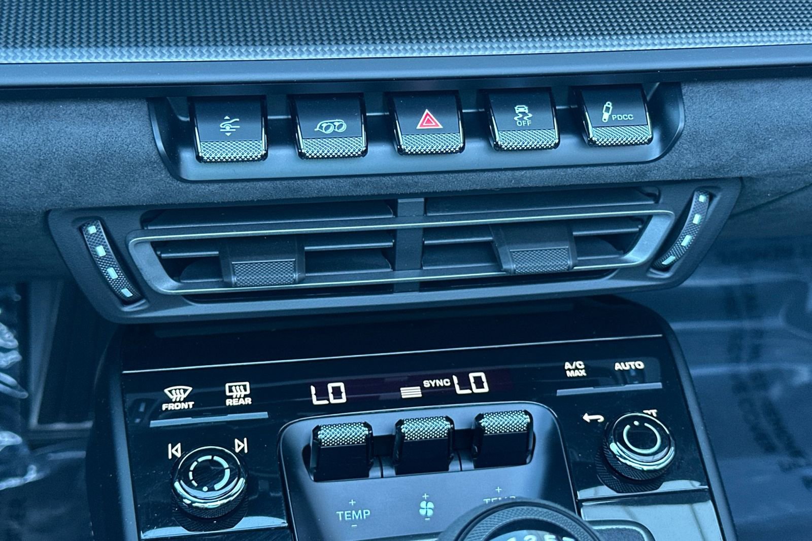 Used 2024 Porsche 911 Targa 4 GTS image 25