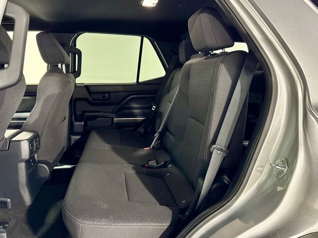 Used 2025 Toyota 4Runner SR5 image 25