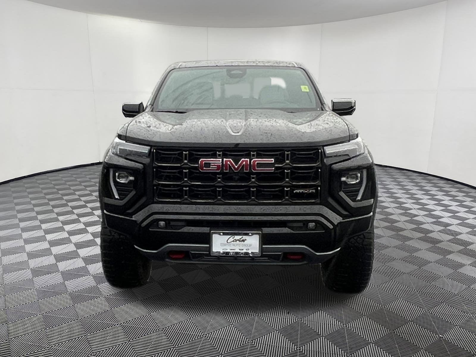 Used 2024 GMC Canyon AT4X image 2