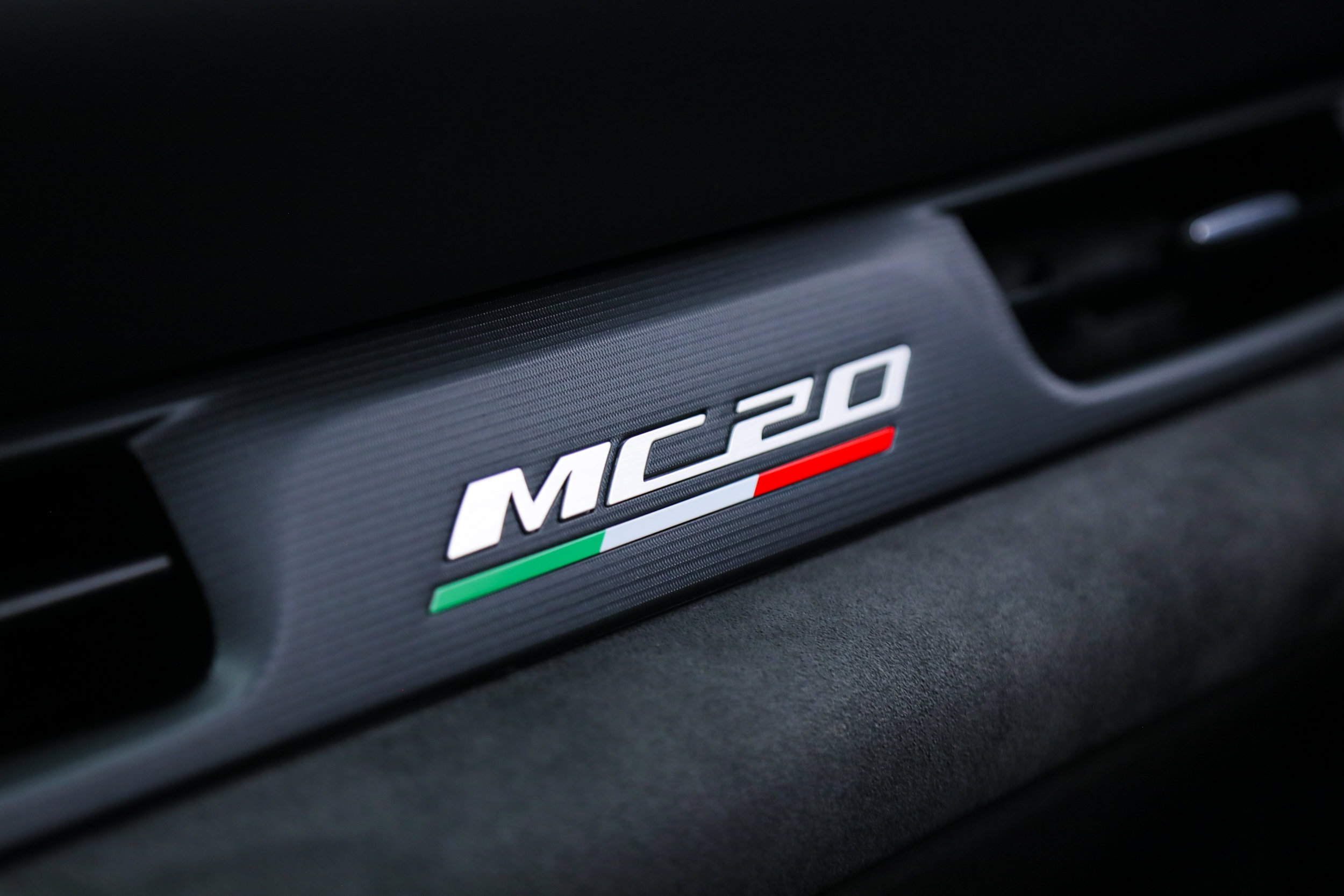 Certified 2022 Maserati MC20 Coupe RWD image 35