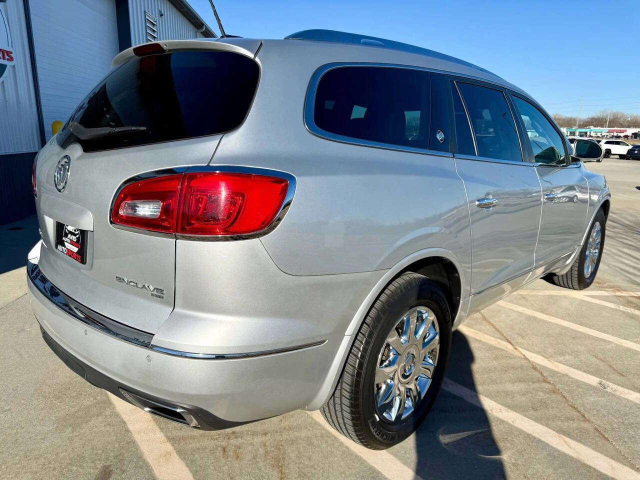 Used 2017 Buick Enclave Leather image 5