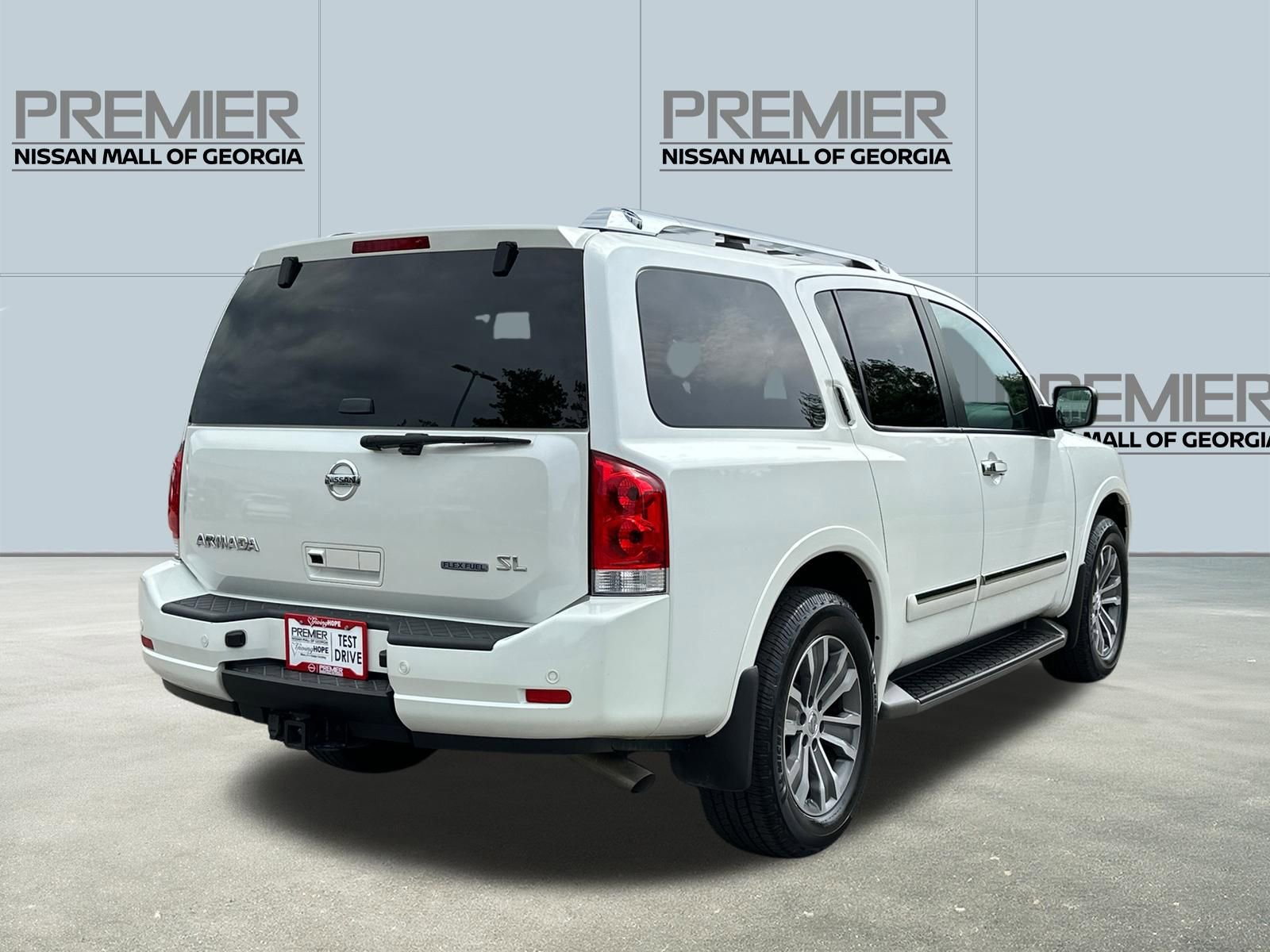 Used 2015 Nissan Armada SL w/ Moonroof Package RWD image 4