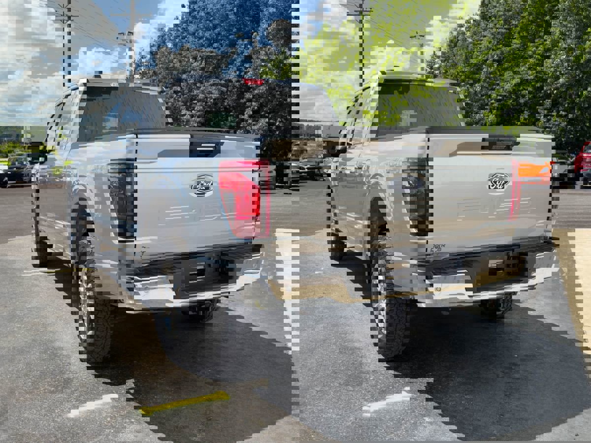 Used 2024 Ford F150 XLT w/ Mobile Office Package image 3