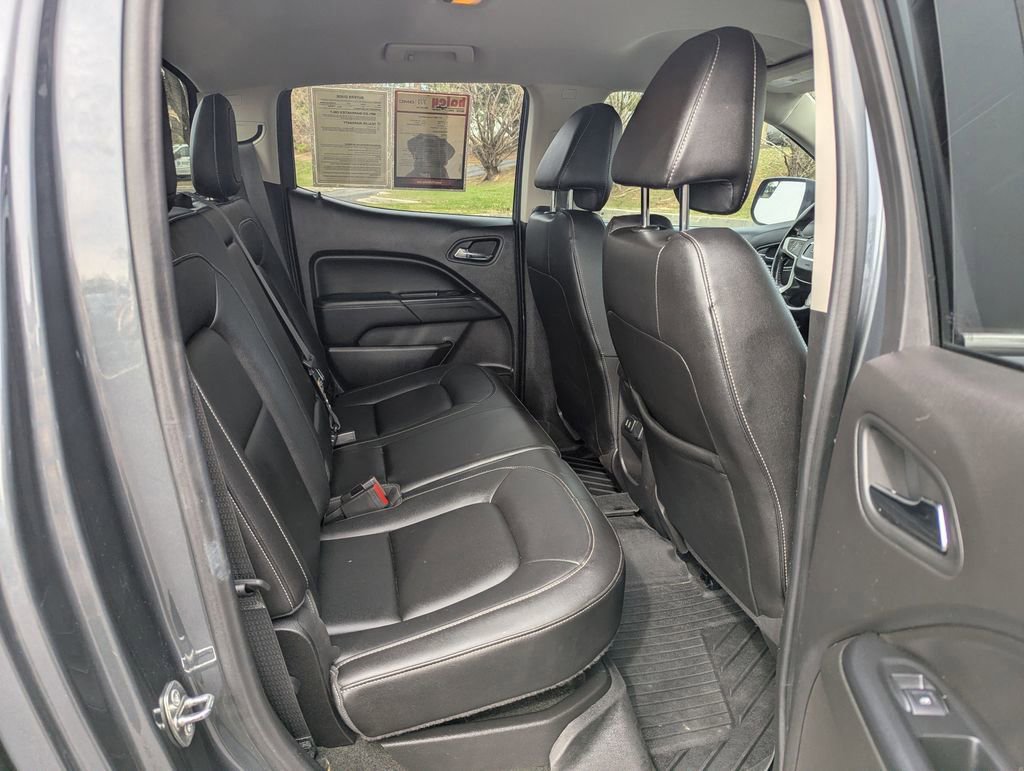 Used 2016 GMC Canyon SLT w/ Driver Alert Package image 17