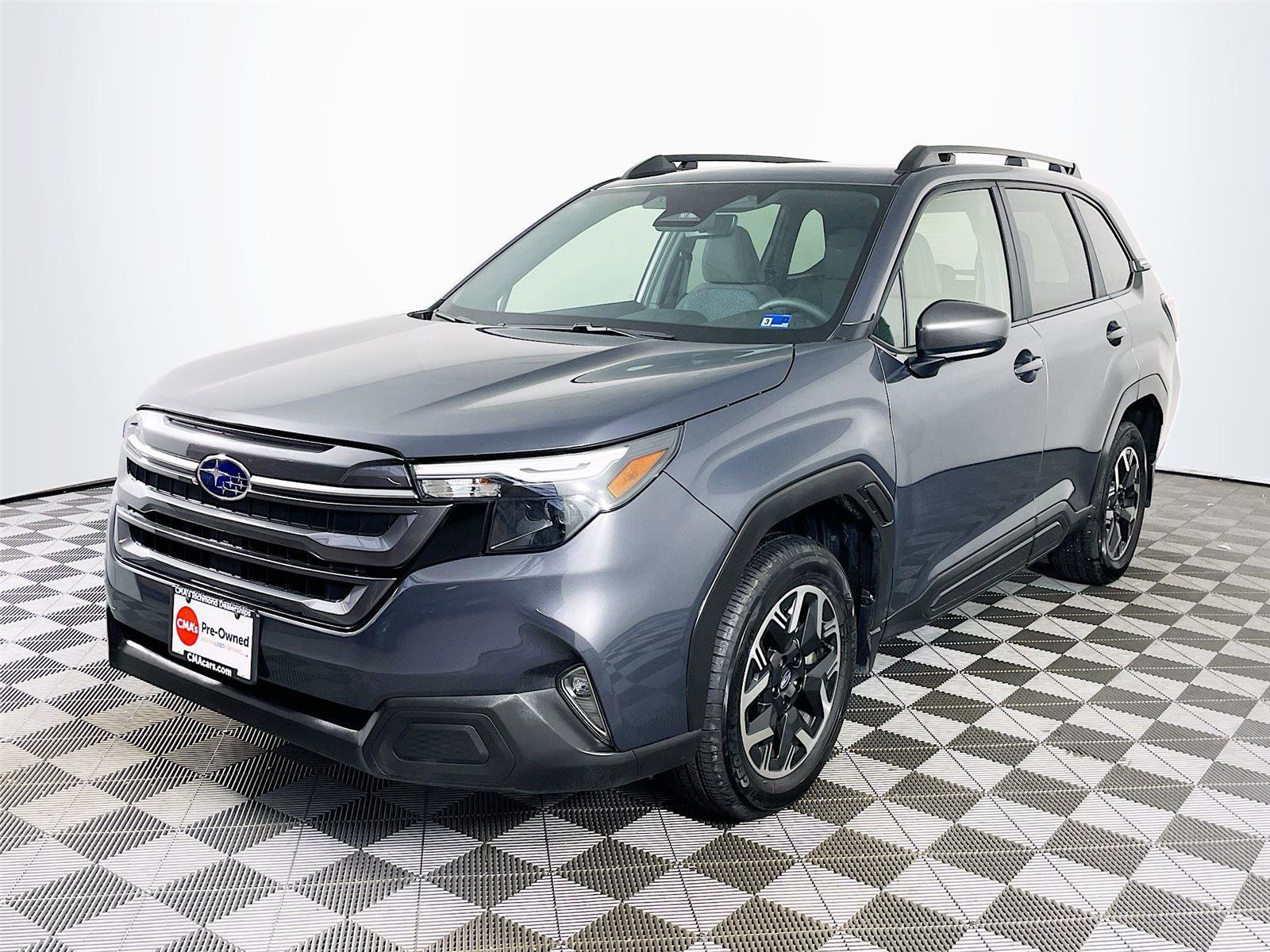 Certified 2025 Subaru Forester Premium AWD/4WD image 3