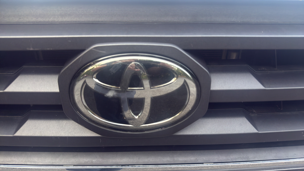 Used 2021 Toyota Tacoma SR5 RWD image 36