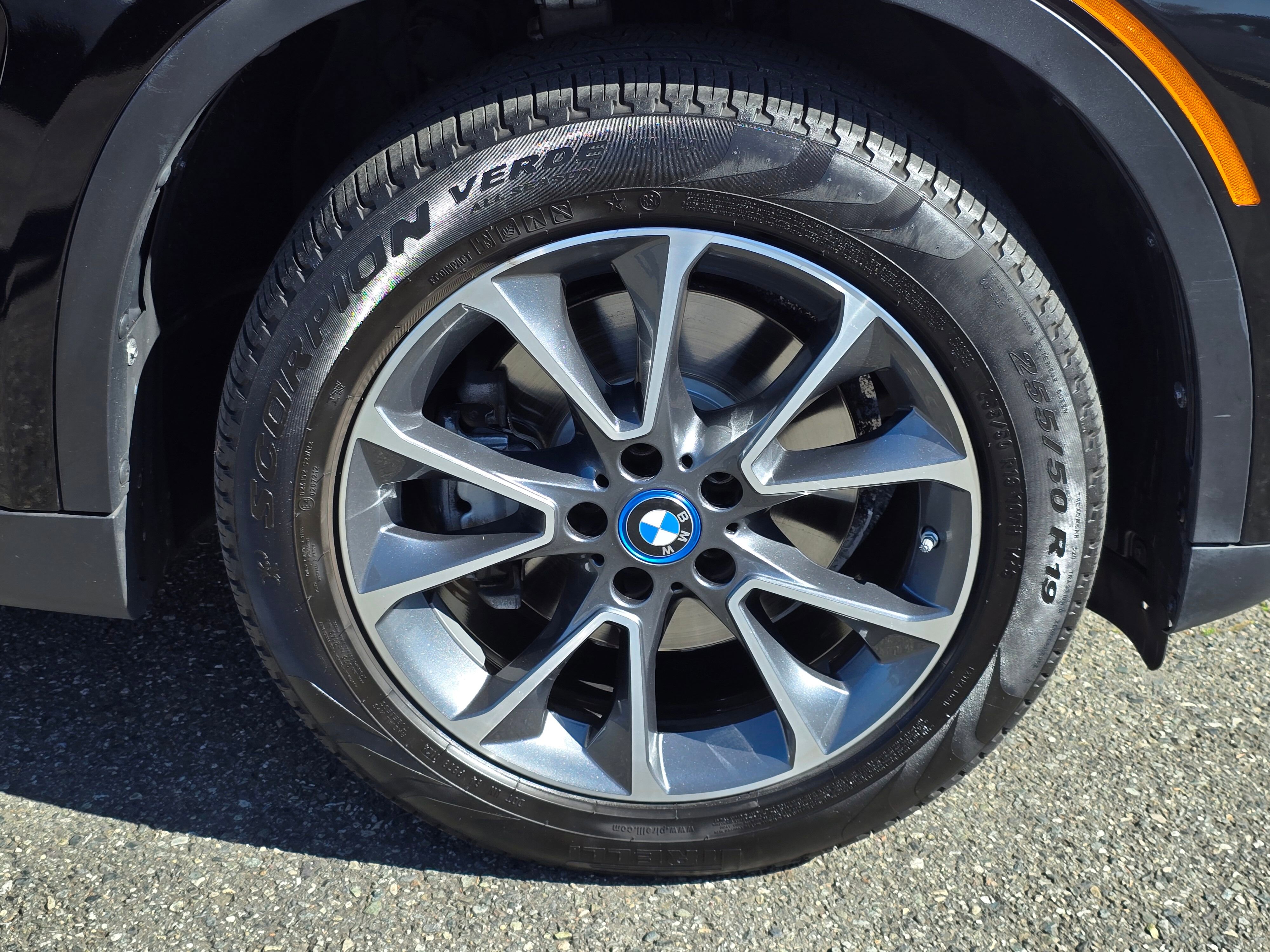 Used 2018 BMW X5 xDrive40e AWD/4WD image 8