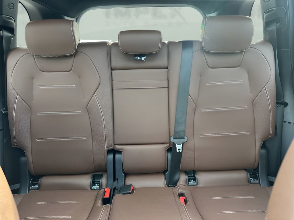 Used 2021 Mercedes-Benz GLB 250 4MATIC image 13