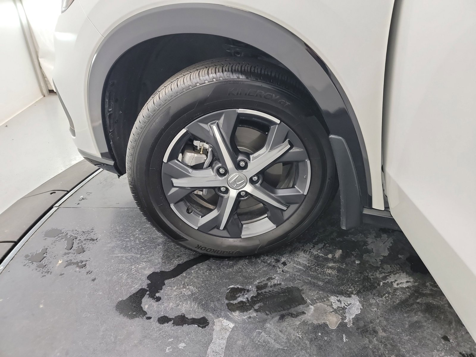 Used 2025 Honda HR-V EX-L image 30