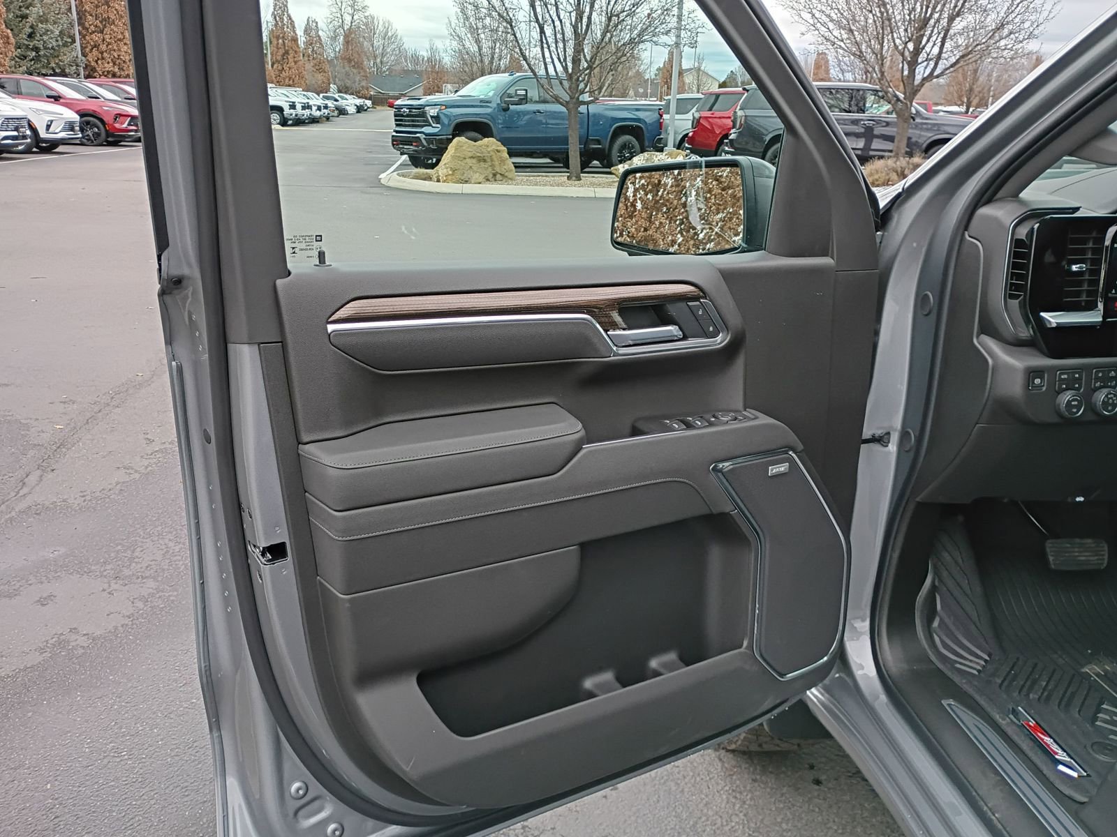 New 2026 Chevrolet Silverado 1500 LT Trail Boss w/ LT Trail Boss Premium Package image 33