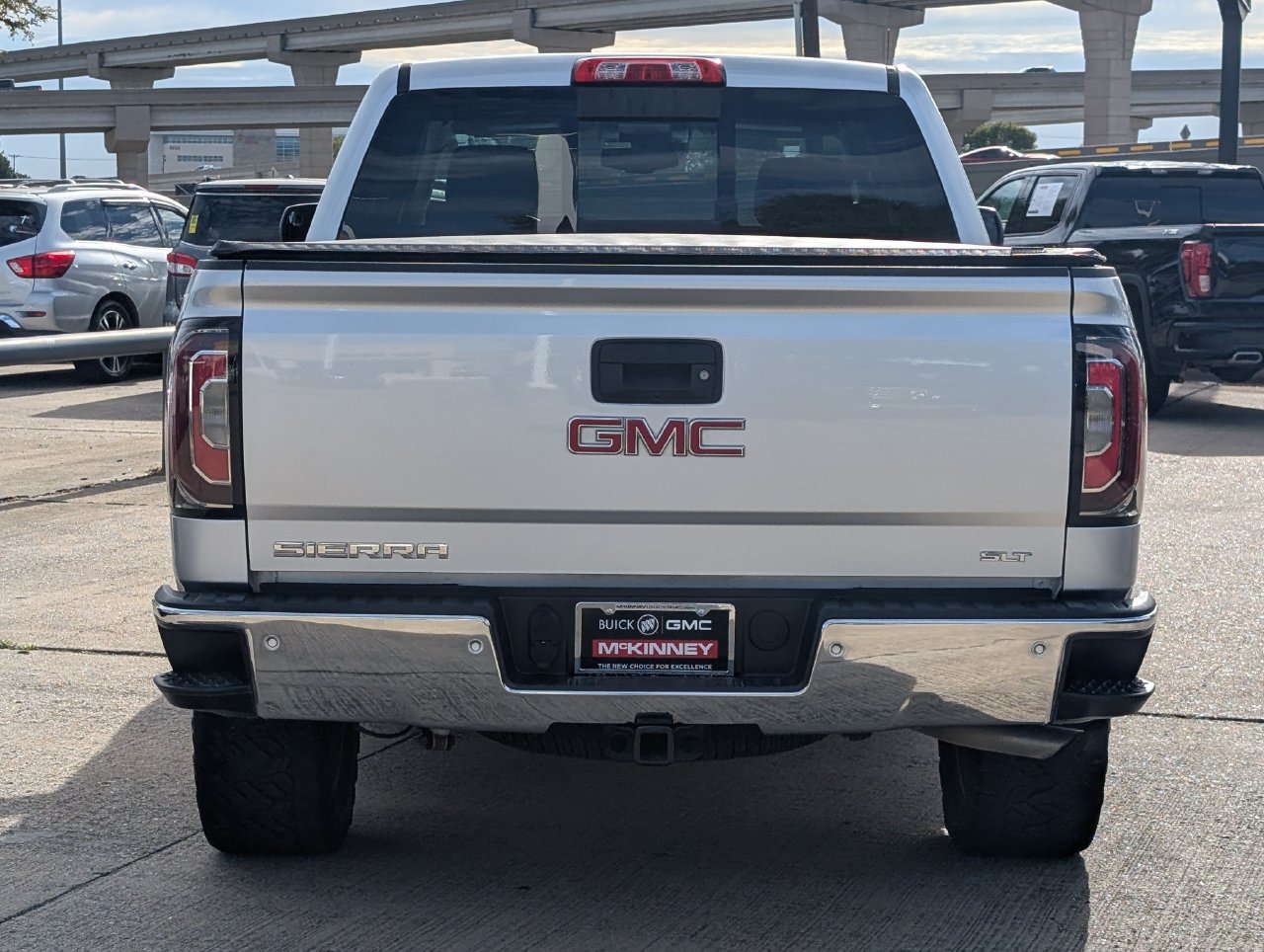 Used 2017 GMC Sierra 1500 SLT w/ Texas SLT Premium Package AWD/4WD image 5